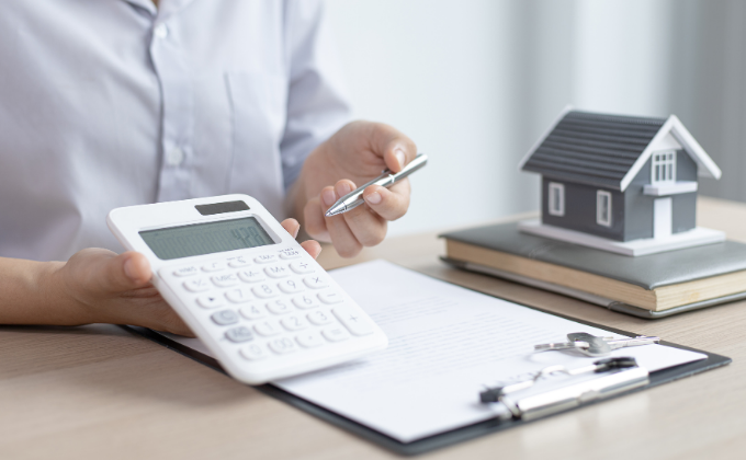 Credit Card Cash Advances Explained: The Good, the Bad & the Ugly